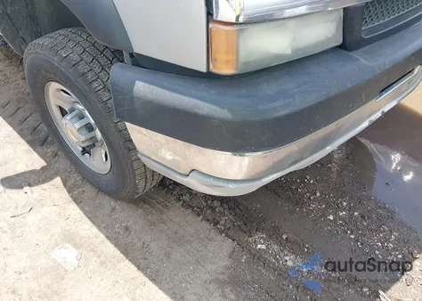 2004 Chevrolet Silverado 2500Hd из США, поврежденный, VIN 1GCHK29U94E265698